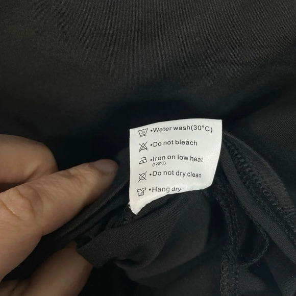 NWT ReoRia Square Neck Wide Strap Bodysuit in Black Size M - Picture 11 of 12